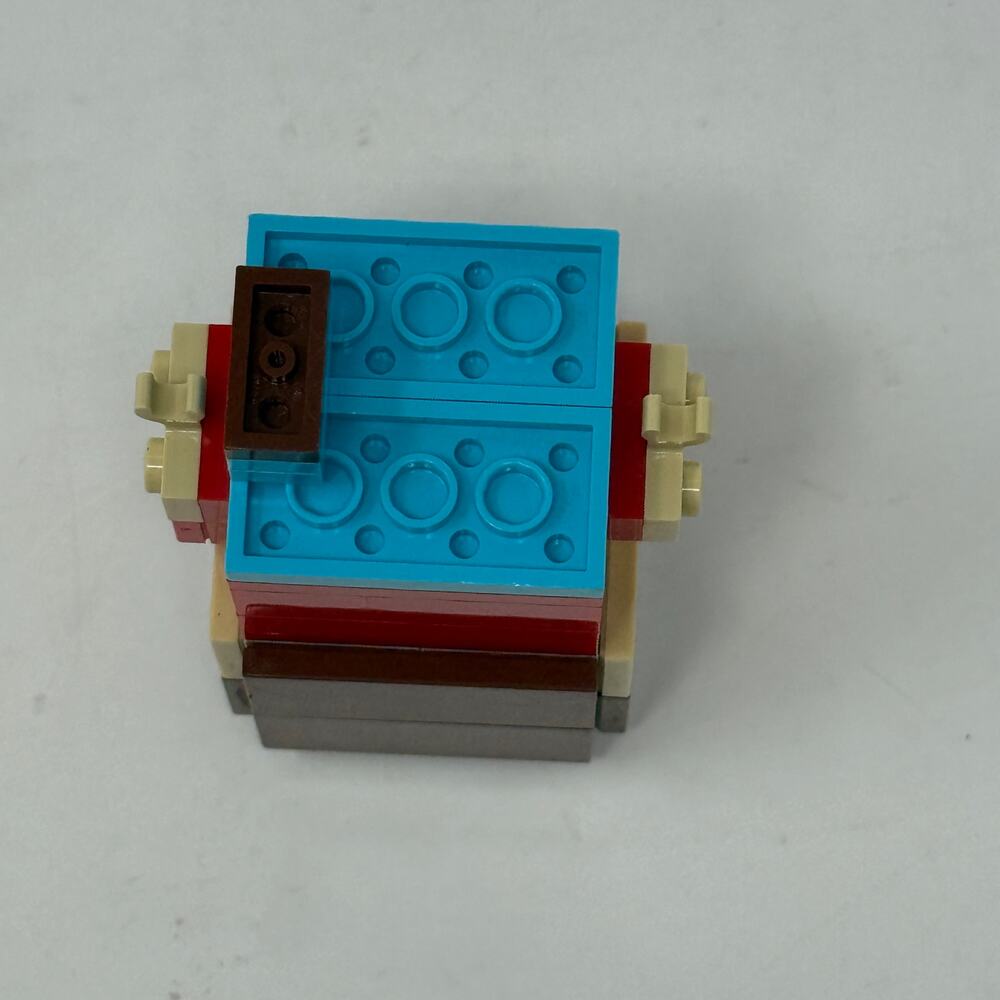 LEGO BrickHeadz Style Custom Figure Red Shirt Blue Pants Incomplete Build‎ - Picture 4 of 10